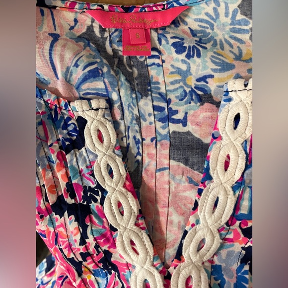 Lilly Pulitzer Hollie Tunic in a pink and blue floral print Small - Picture 6 of 8